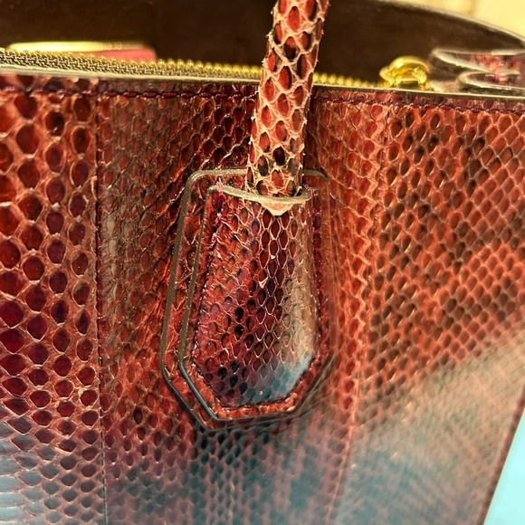 Michael Kors Mercer Python Accordion Crossbody Purse Tote - Picture 5 of 8